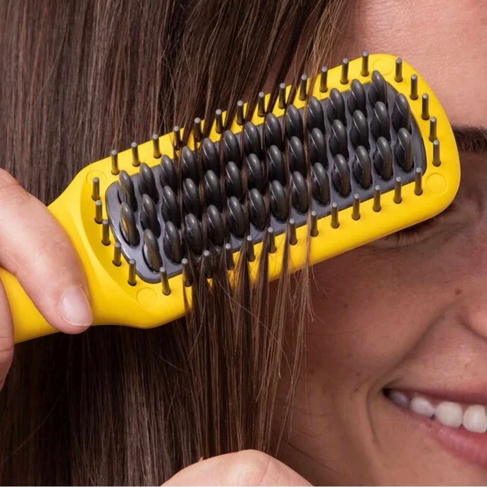 Drybar The Baby Brush Crush Mini Heated Straightening Brush - Picture 3 of 6